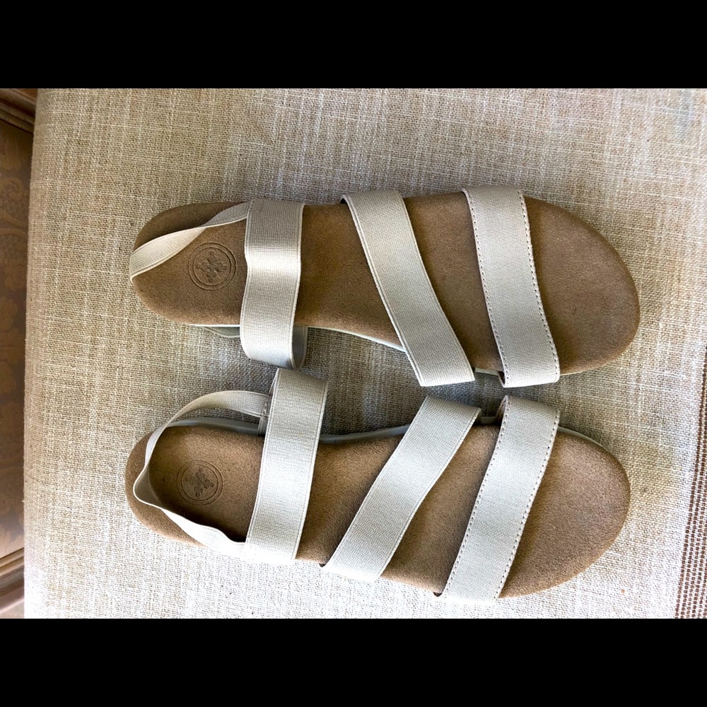 Charleston Shoe Co Biscayne sandals.  Never worn; bought too small for me.